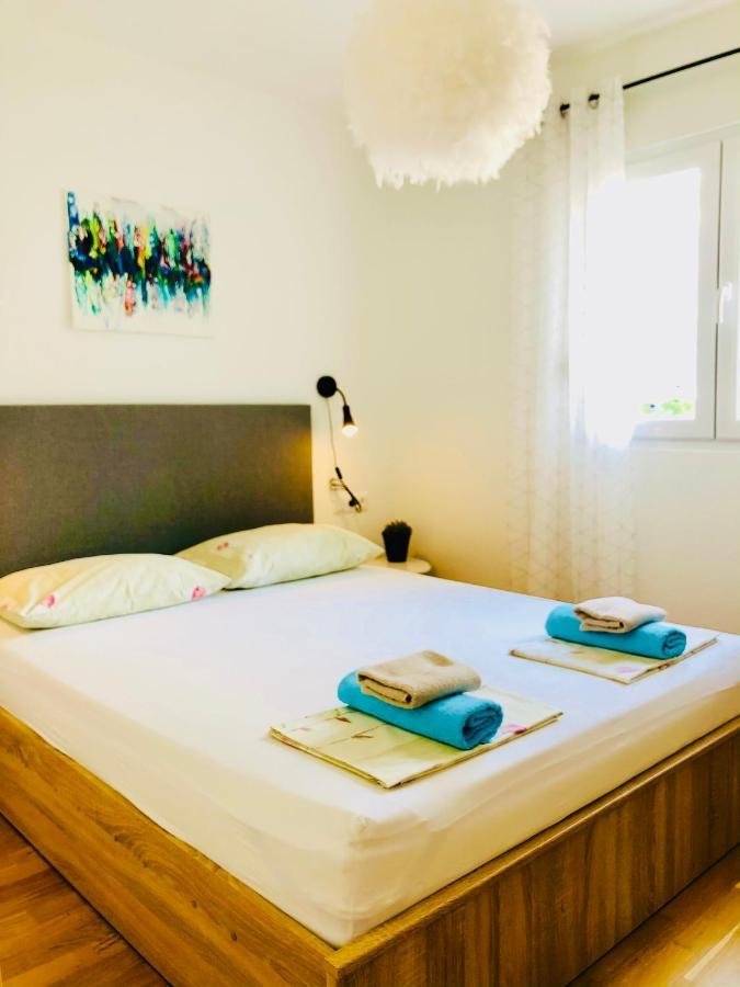 Villa Dani Sea & Pool Apartments 特罗吉尔 外观 照片