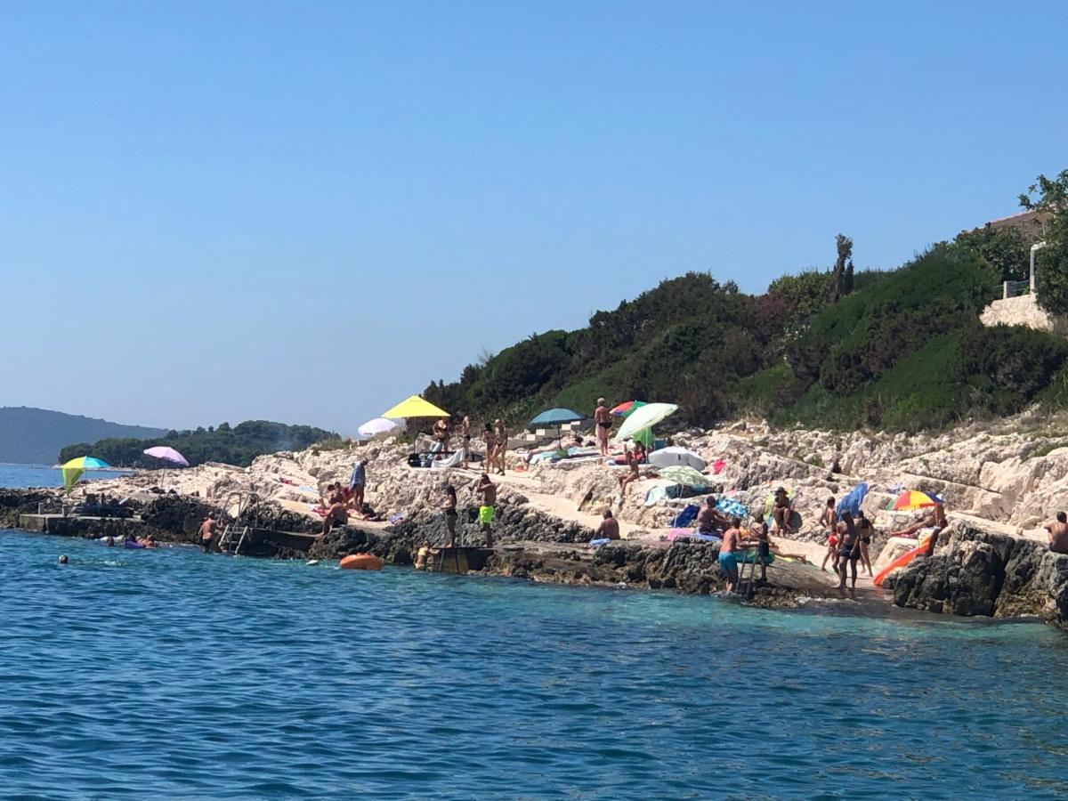 Villa Dani Sea & Pool Apartments 特罗吉尔 外观 照片