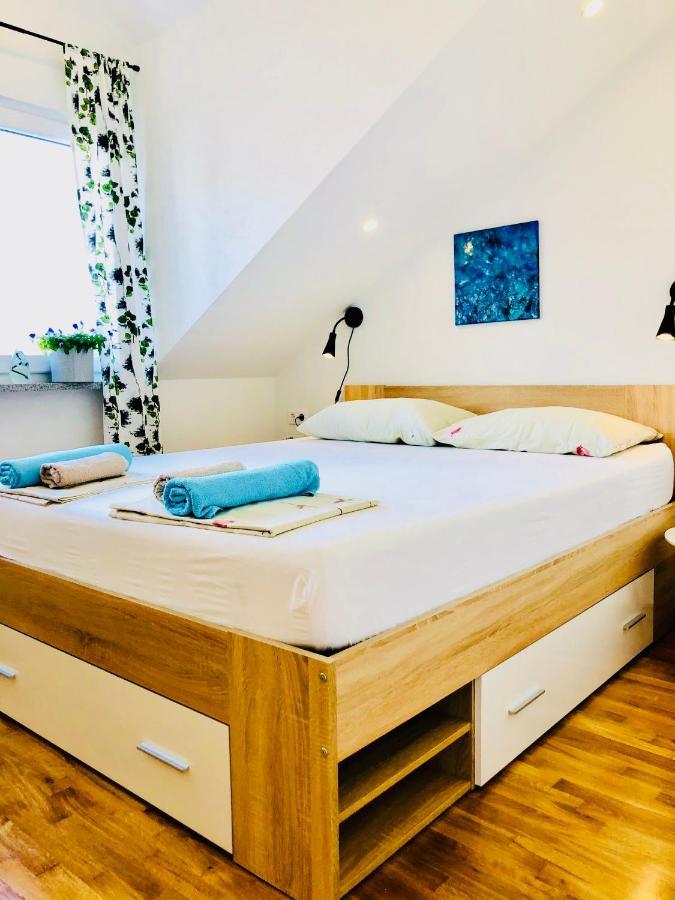 Villa Dani Sea & Pool Apartments 特罗吉尔 外观 照片
