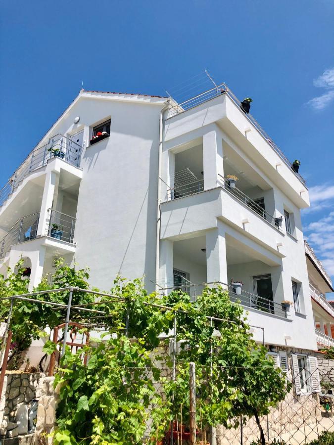 Villa Dani Sea & Pool Apartments 特罗吉尔 外观 照片